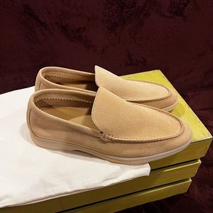 Loro Piana Summer Walks in Suede: Size 46 EU